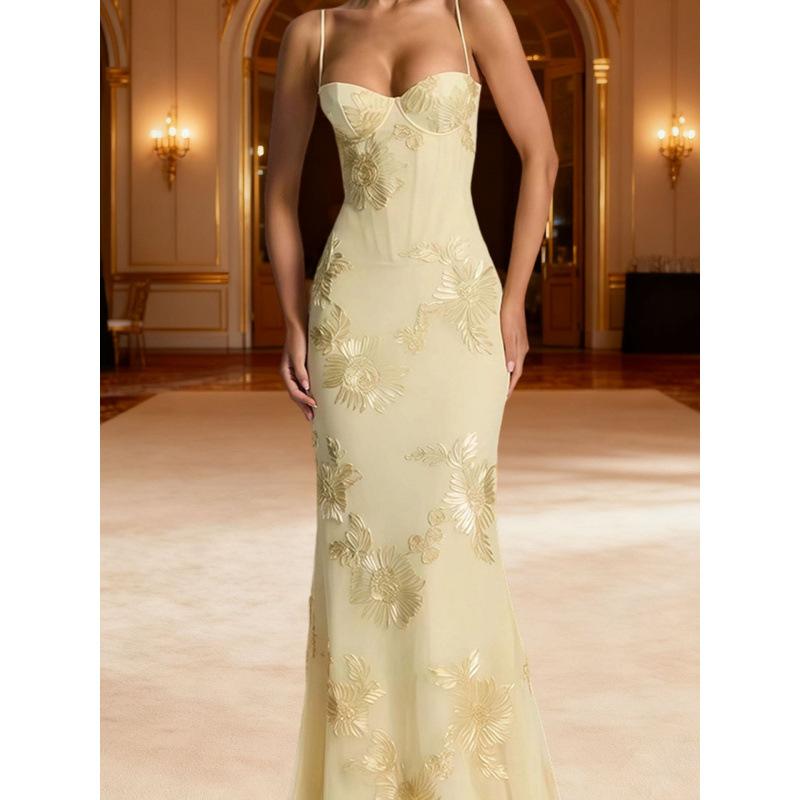 2026 European and American New Three-dimensional Embroidery Backless Cross Strap Long Dress Exquisite Flower Embroidery Banquet Dress