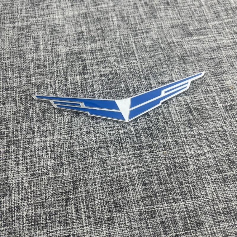 Applicable CT456SXT rear window V label ATSL black wing car logo modified personalized V label logo side label