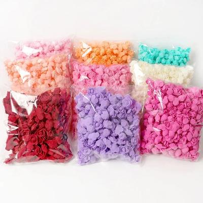 50/100 Stück 3,5 cm Künstliche Blume Schaum PE Rosenköpfe DIY Valentinstag Rosen Hochzeits-Süßigkeitsschachtel Dekoration Braut-Accessoires