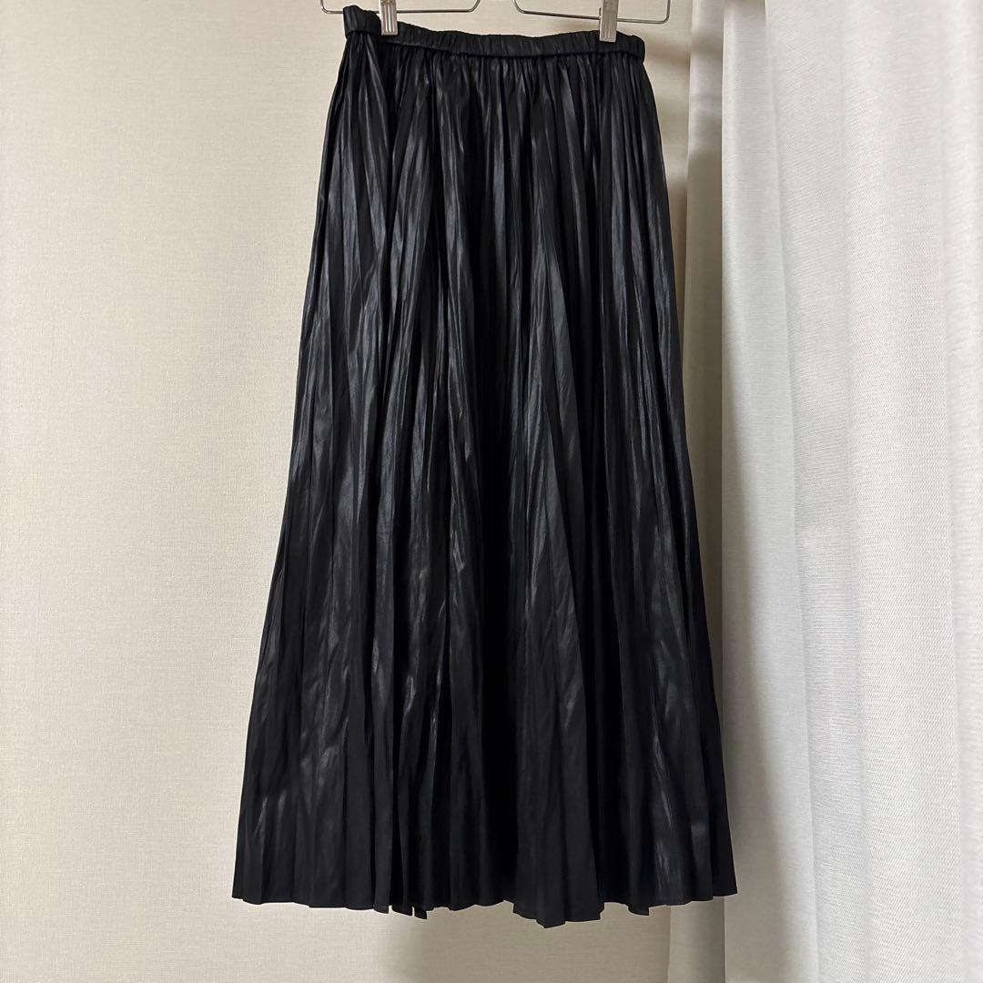 IENA Leather-like satin pleated skirt black 36