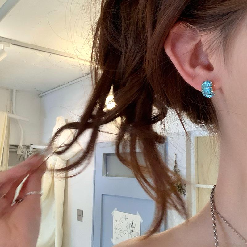 Silver needle blue diamond round stud earrings light luxury high-end earrings summer small fresh earrings