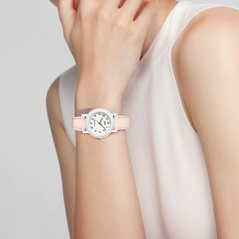 Casio Women's YOUTH White Watch LQ-139L-4B2JH LQ-139L-4B2JH