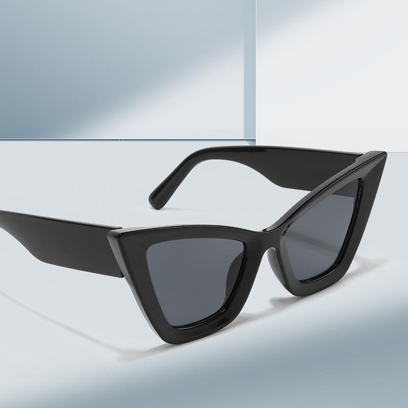 Cat-eye small frame ladies fashion sunglasses UV protective outdoor street photo travel glasses stylish accessory