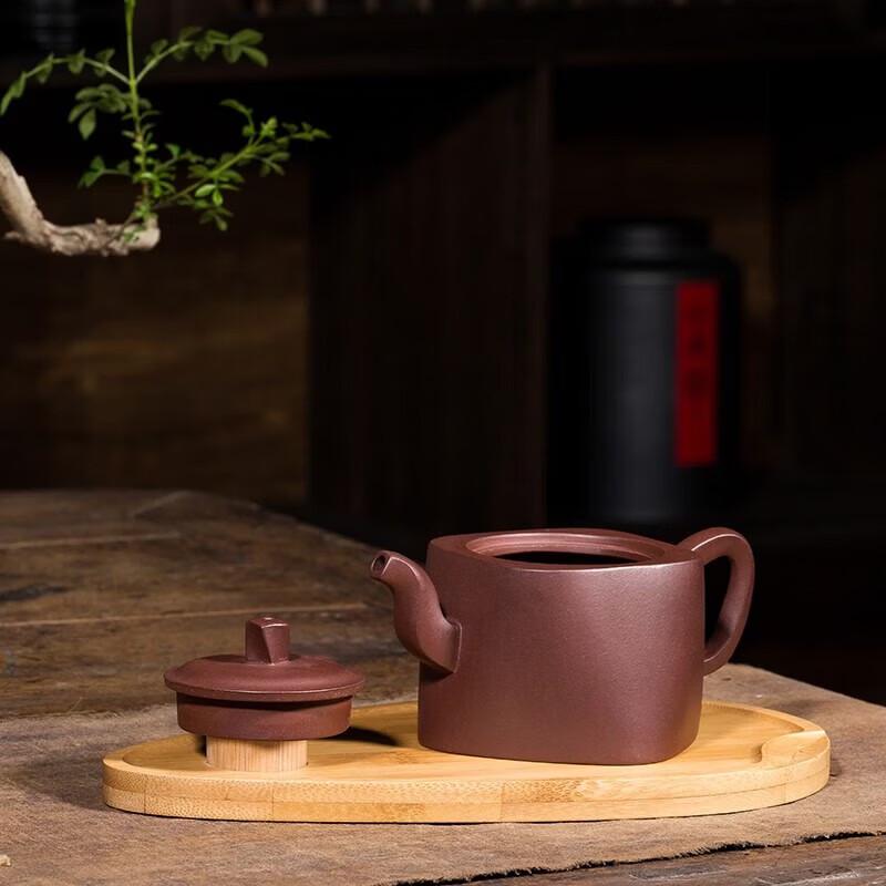 Wanchunhe Zhi Zai Si Fang Yixing Zisha Teapot