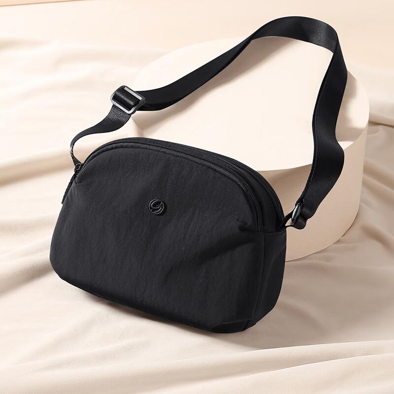 GOLF Women's Casual Crossbody Bag, Shoulder Bag, Water-Resistant Commuter Bag