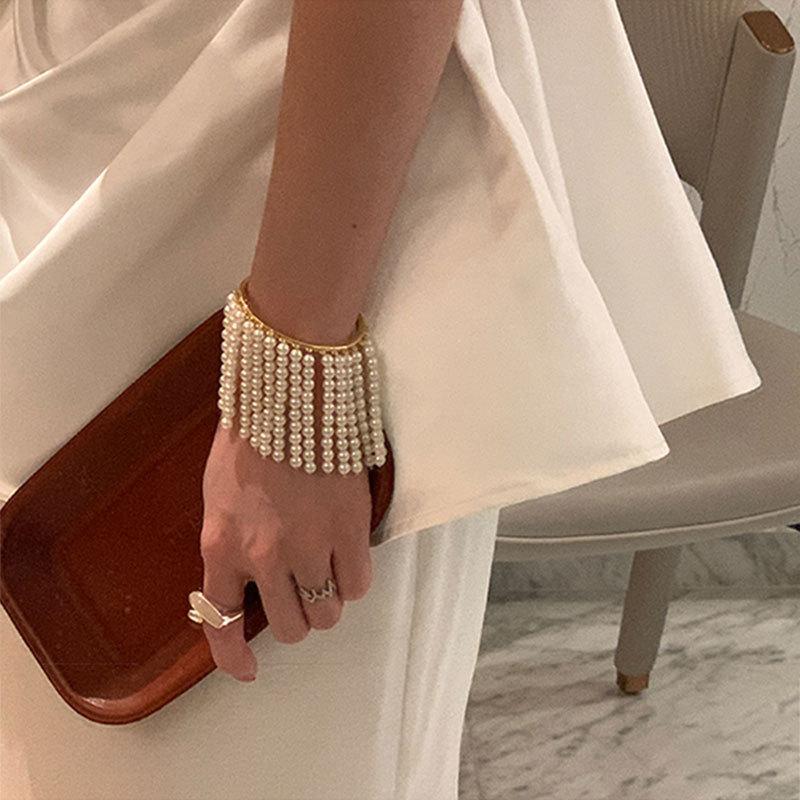 Fashionable Design Pearl Tassel Bracelet Exaggerated Temperament High-End Feel Open Bracelet Women s Bracelet