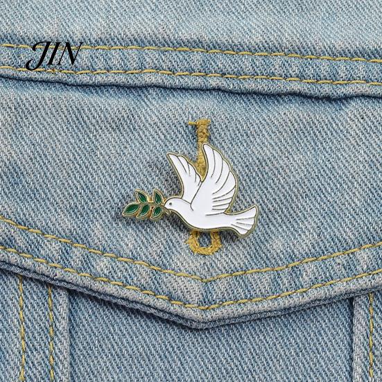 Three-dimensional Bird Pin Brooch Pin, Pigeon Olive Branch Design Lapel Metal Alloy Peace Symbol Backpack Decorative Badge for School Bag Clothes