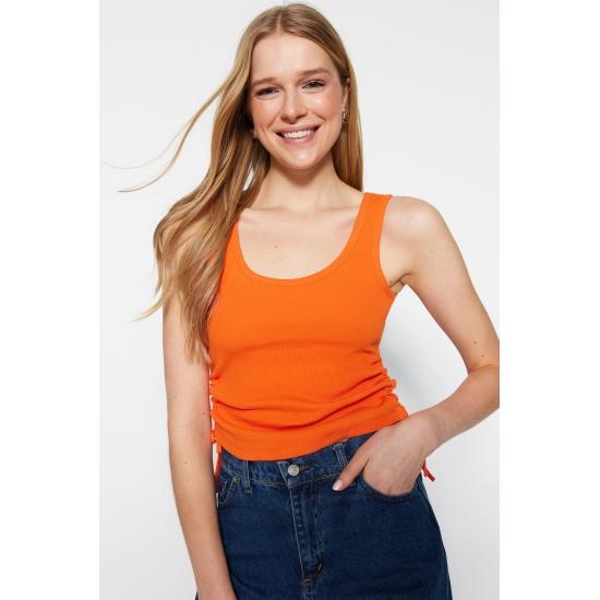 Mailet tricotat elastic, cu volane, cu gât de piscină