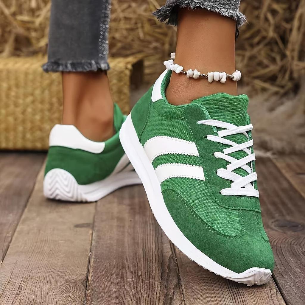 Damen Klassische Mode-Sneaker - Grüne Freizeit-Sneaker mit weißen Schnürsenkeln, Bequeme Slipper für alle Jahreszeiten, Lässiges Schuhwerk Geometrisch