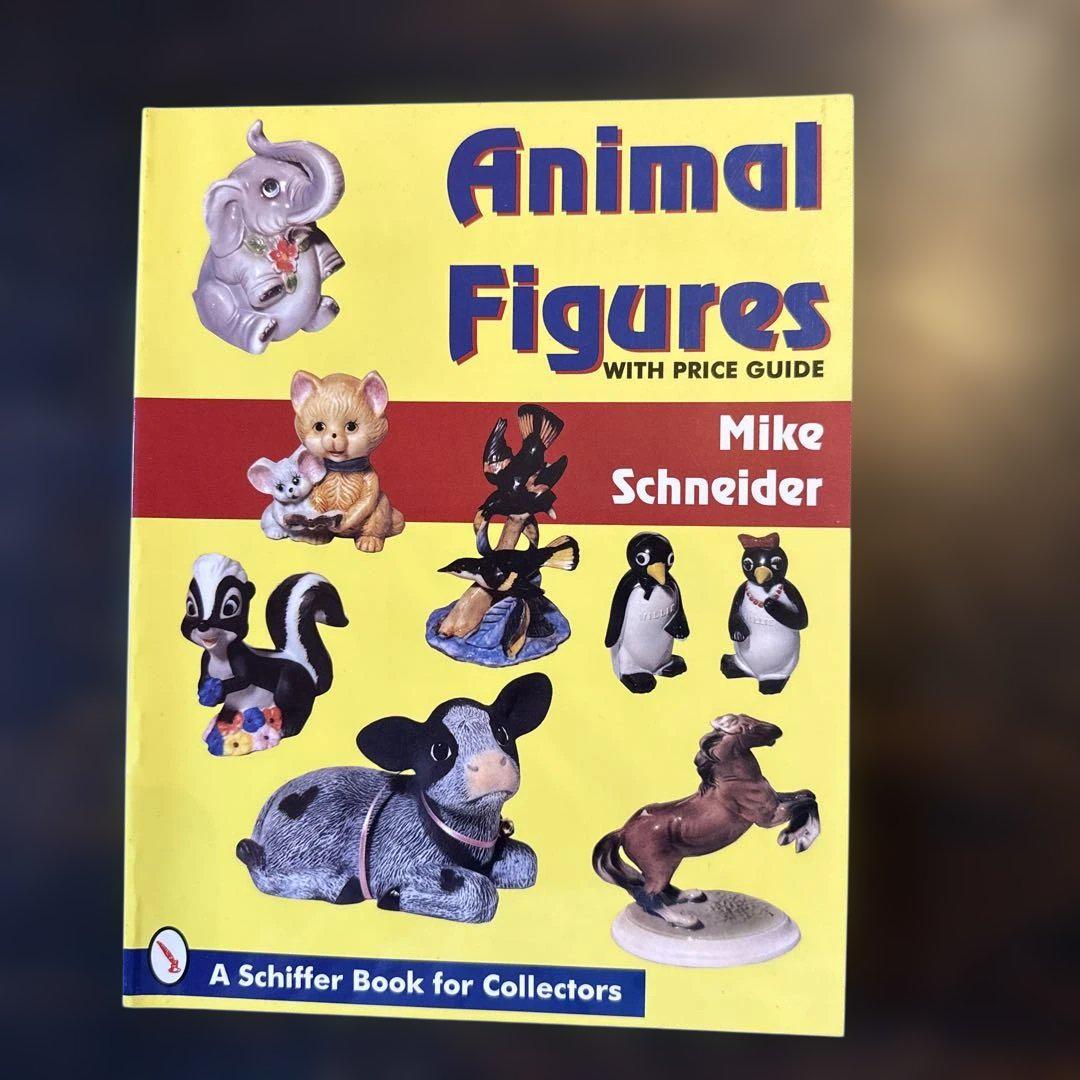 

[USED] Animal Figures Ceramic Ornaments Retro Books