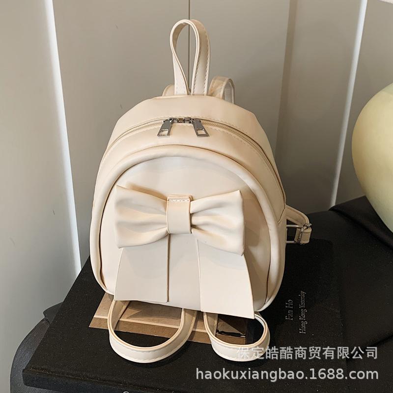 

Niche design bag women s summer 2025 new fashion Korean version backpack casual and light travel backpack белый