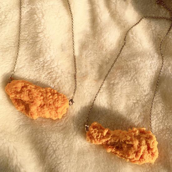 Kuřecí přívěsek kreativní dekorace vzhled žlutý vtipný ručně vyrobený simulace jídla kuřecí stehno odpovídající oblečení