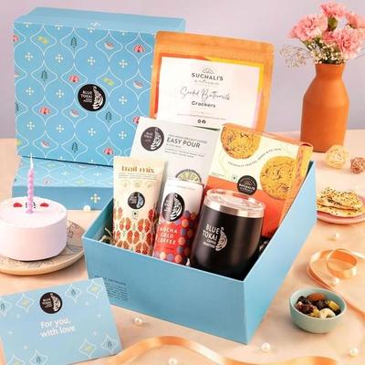 Blue Tokai Coffee Roasters Festive Phalgun Gift Hamper | Assorted Hamper for Coffee Lovers | Celler Mug, Can, Trail Mix, Crakers & Coffee Gifts
