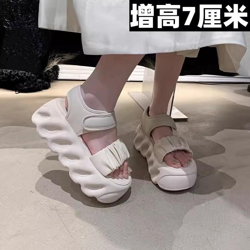 Muffin platform sandals women wear fashion and high sense versatile Roman beach shoes are not tired