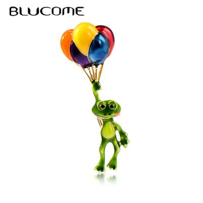 Green Frog Lifting Hot Air Balloon Shape Brooch Enamel Animal Corsage Jewelry for Women Suit Hijab Pins