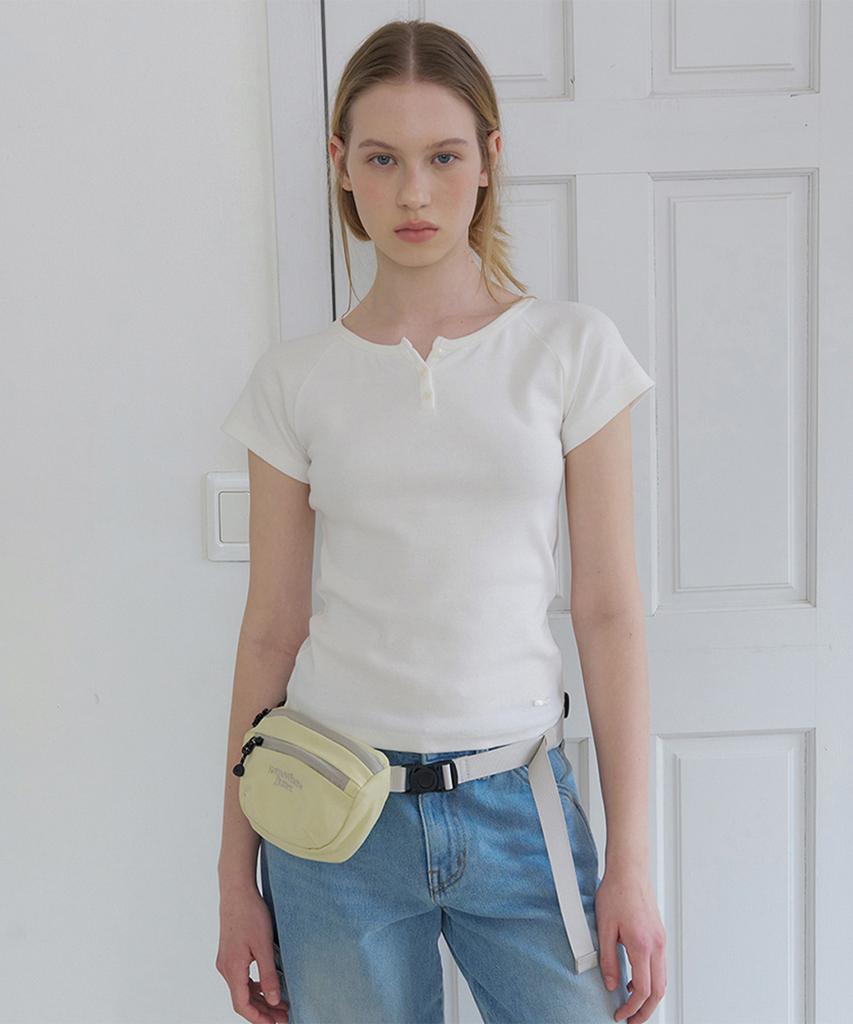 Sseomweeobeoteo Lay Button Raglan Top - Ivory
