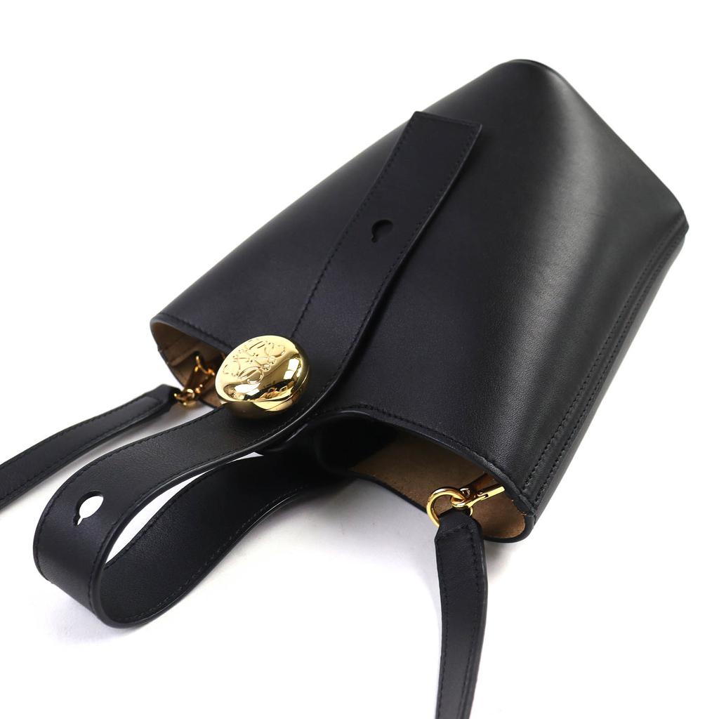 Loewe Torba na ramię Torba wiaderko Pebble Mini Gładka skóra cielęca Anagram AANBBBMX01 Używana