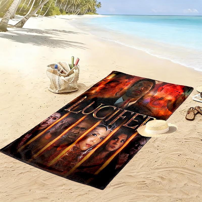 Passionate Embrace: Love's Intensity Beach Towel Soft Portable for Travel Quick-drying Swim Towel Seaside Swim Beach Towel Travel and Vacation Towels