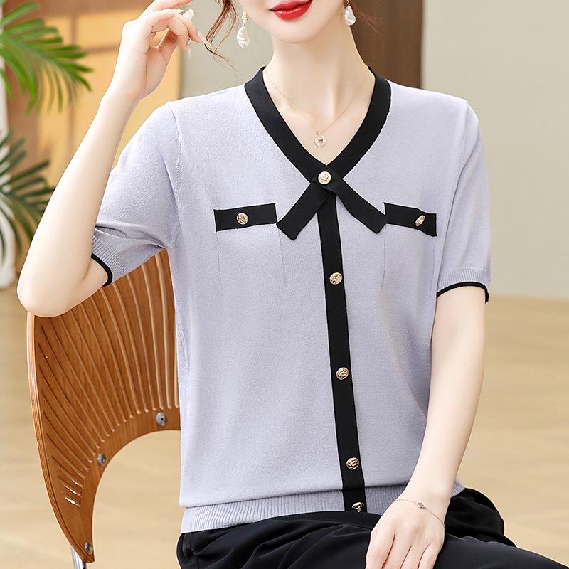 

2026 Summer Ice Silk Short-Sleeve T-shirt for Middle-Aged Women - Mom s Stylish Fashion Top 5XL (150-165 lbs) сіро блакитний колір