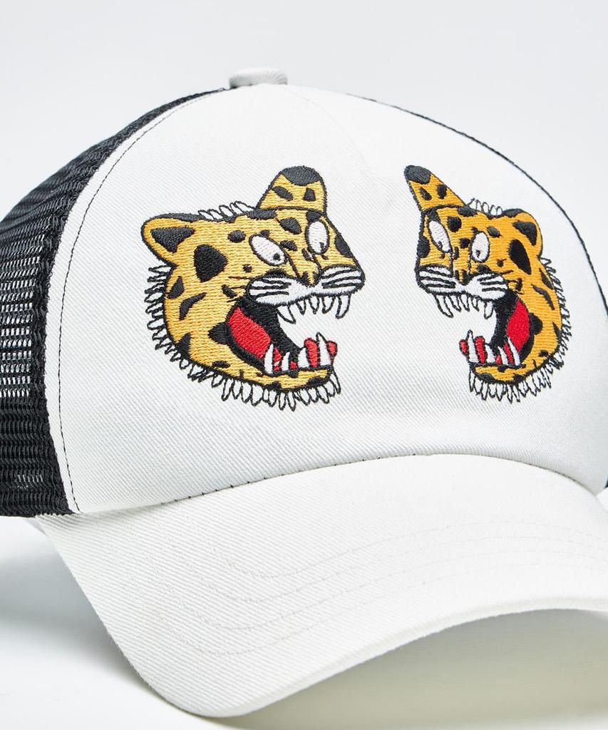 1011 GALLERY Embroidered Tiger Trucker Cap