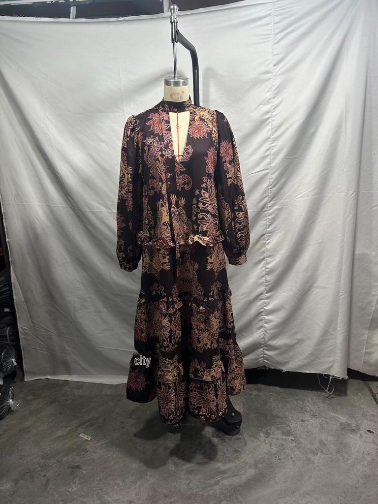 2025 Autumn Bohemian V-Neck Loose Fit Dress - European Style Printed Women's Clothing