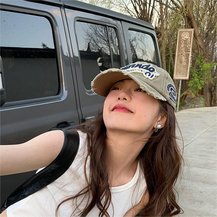 Fashion Retro New English Letter Embroidered Baseball Cap With Curved Brim