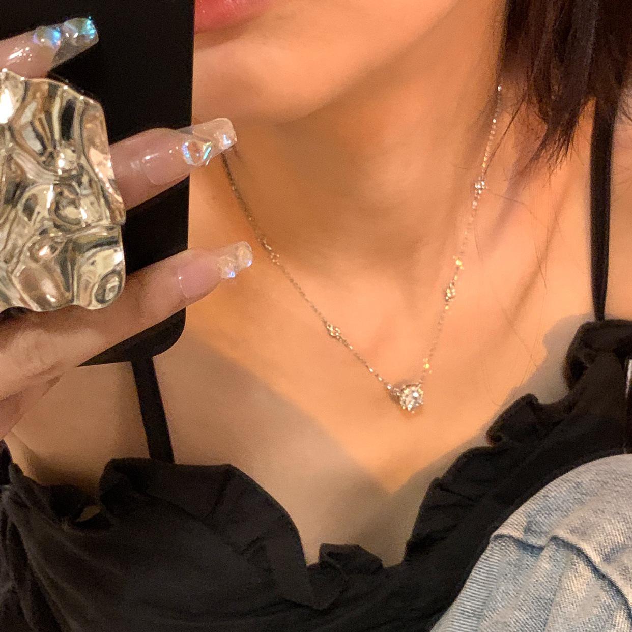 

Трендовое ожерелье-сердце из жемчуга в стиле легкой роскоши: Универсальная цепочка на ключицу с бусинами для женского стиля