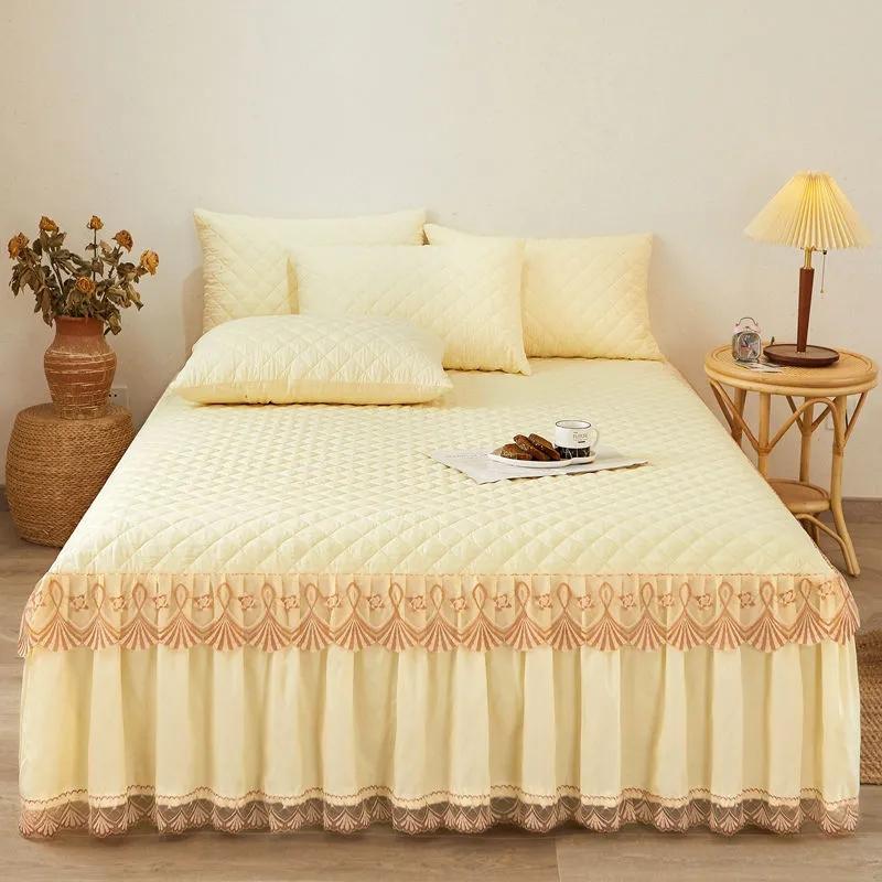 3pcs/set Autumn and Winter Thick Cotton Quilted Lace Bed Skirt Three-piece Set Non-slip Bedspread Pillowcase Three-piece Set