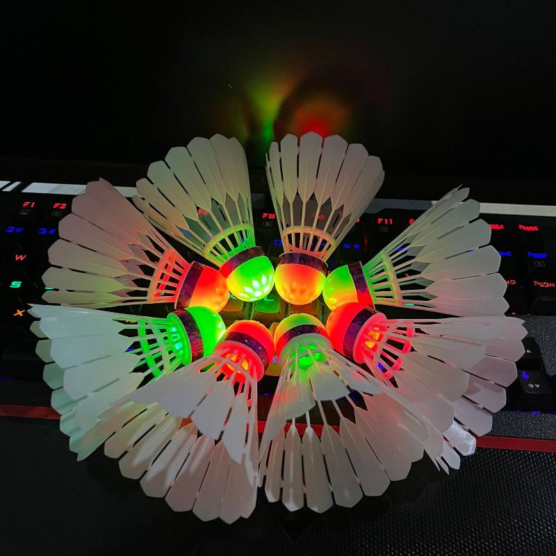 Leuchtender Winddichter Leuchtender Badmintonball, Super Langlebig und Unzerbrechlich, Outdoor Fluoreszierender Heller Nylonball mit Licht