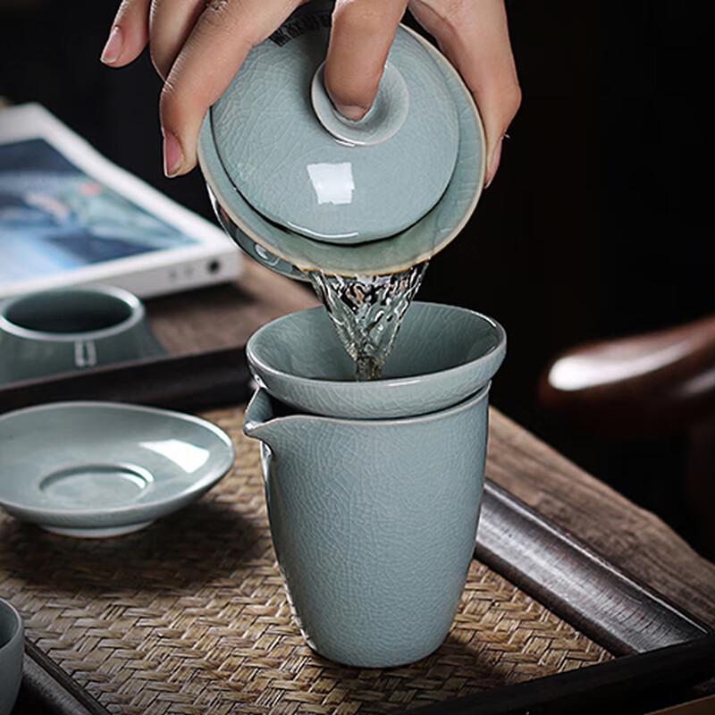Aiyiruis 10-Piece Ceramic Tea Set