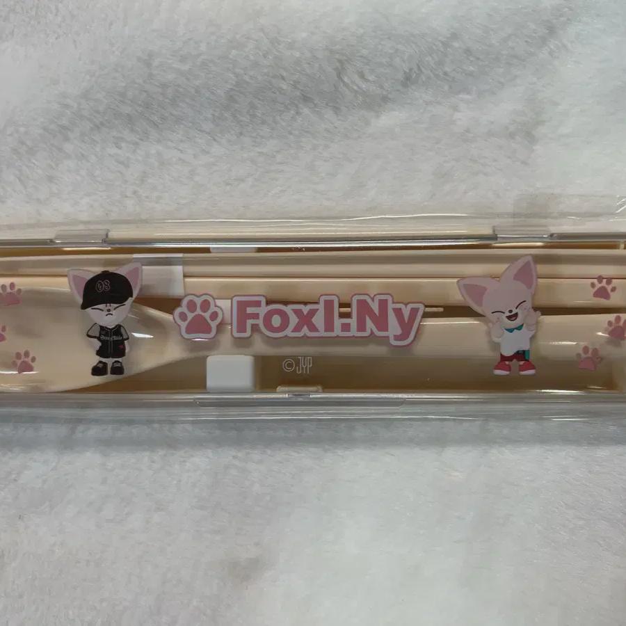 

Straykids Ski Ju Foxiney Набор столовых приборов