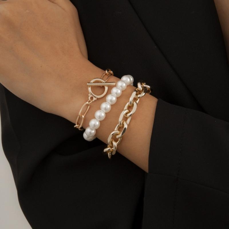 

Vintage Sweet Imitation Pearl Beaded Bracelet Ladies Fashion Boho Multilayer Gold Color Metal Bracelets Girl Jewelry Couple Gift