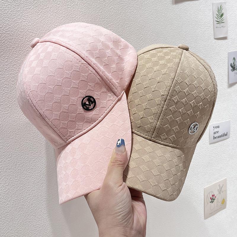 Fashion Baseball Cap - Adjustable, Sun-Protective & Versatile for Outdoor Activities, Tourism, Couple, Simple Atmosphere
