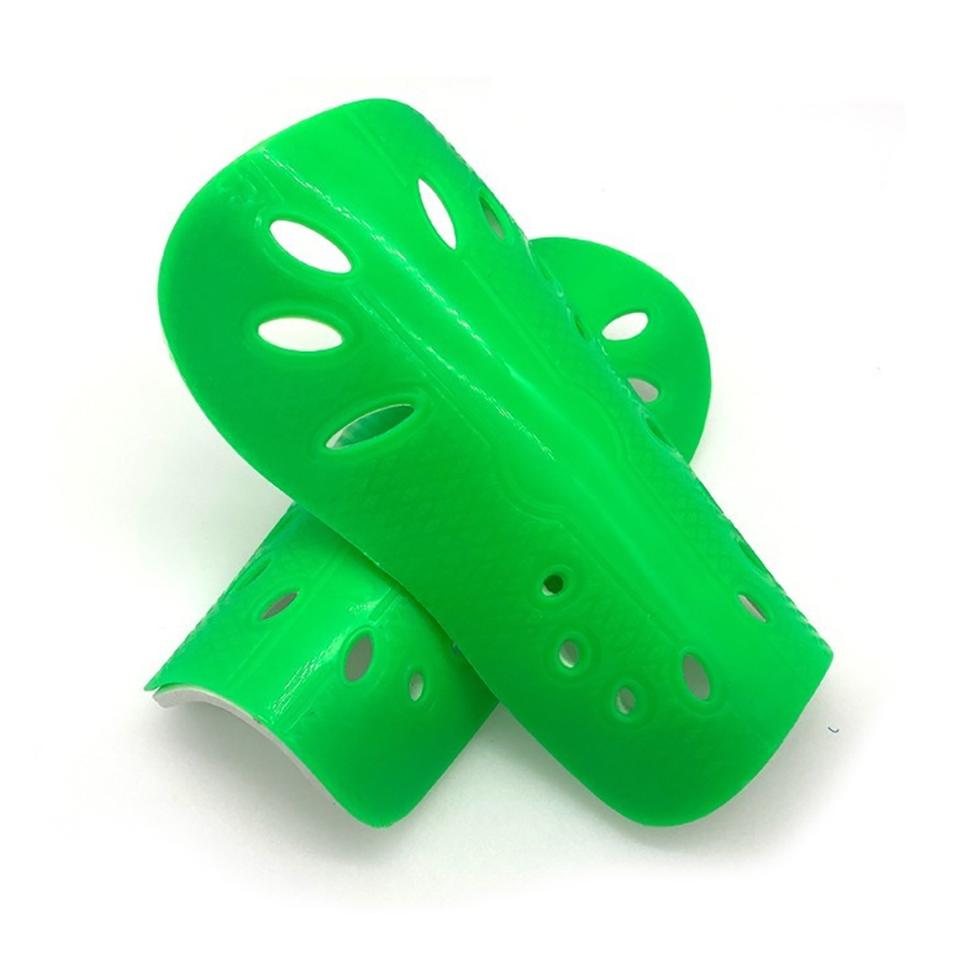 

Gobygo 1Pair Soccer Leg Warmers Eva Material Match Training Sports Pads Plug-In Shin Guards Shin Protectors Calf Guard Inserts L