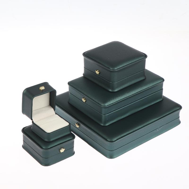 Boîte à Bijoux Bague Cuir PU Organisateur de Bijoux Bague Boucle d'Oreille Collier Pendentif Boîte Présentoir Cadeau Proposition Fiançailles Mariage