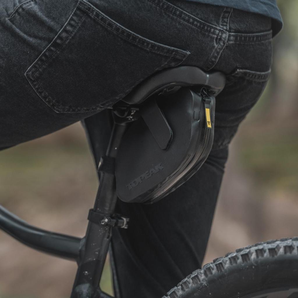 TOPEAK Waterproof DynaWedge Strap Large Bicycle Saddlebag, Black
