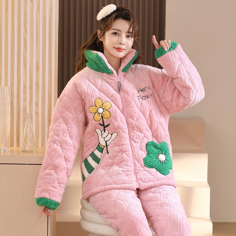 Coral Velvet Three-layer Padded Padded Jacket and Pyjamas for Women Winter Flannel Home Suit with Extra Thick Warm Zipper and Velvet