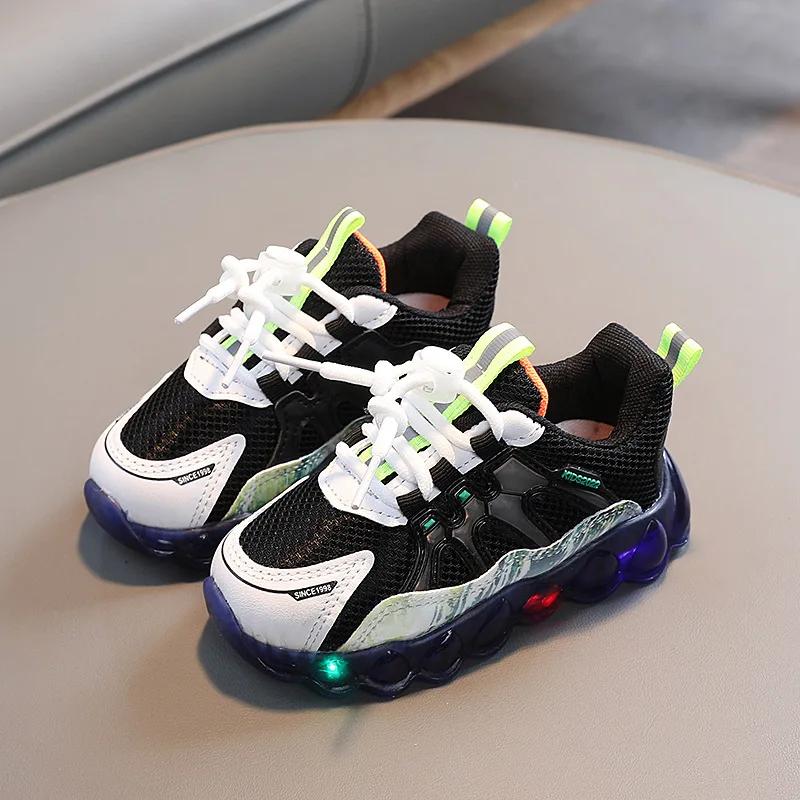 Breath Man Sneakers Comfort Versatile Girl Shoes Flash Lights Daily Girl Sneaker Thick Soled Mesh Child Shoe Classic Casual Shoe