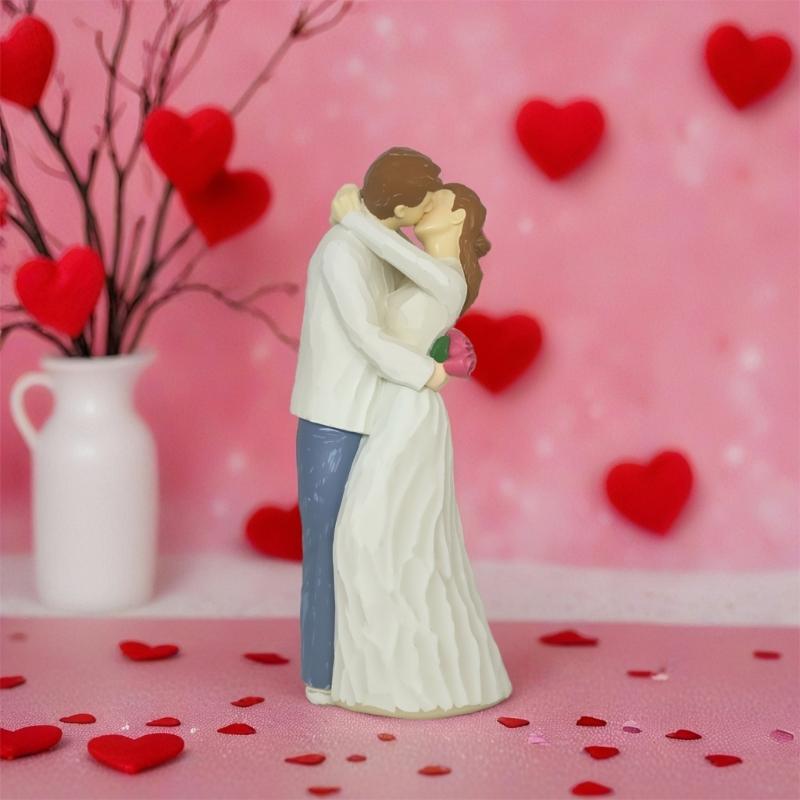 Sweet Loving Elderly Couple Figurine Sculpture for Romantics Home Decors and Wedding Anniversary Valentines Day Gift