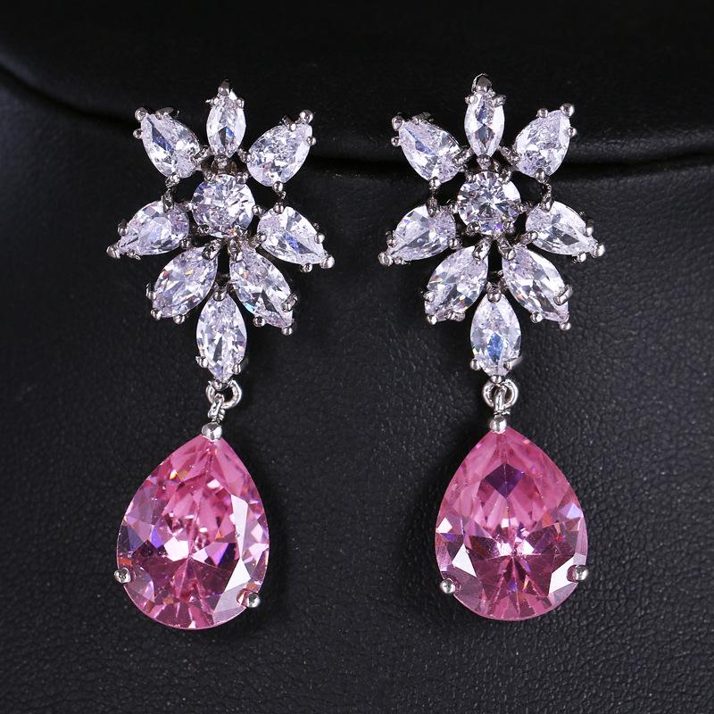 

Европейско-американские серьги-подвески из циркона огранки «маркиза»: Неподвластный времени цветочный дизайн Роскошные свадебные подвески