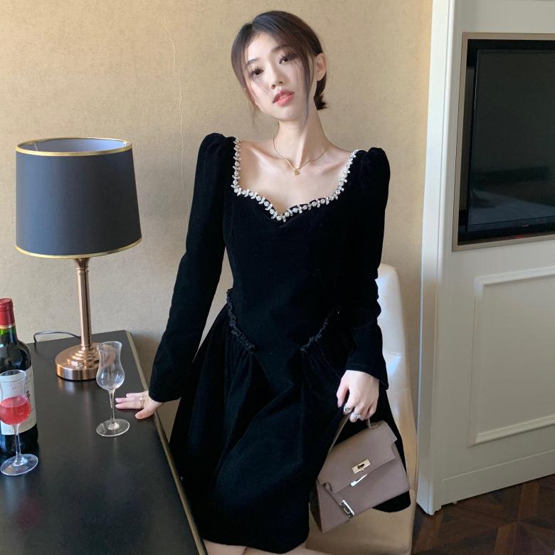 Large Size Red Dress French Retro Velvet Dress Women's Autumn and Winter Fat Mm Waist Temperament Thousand Gold Feeling Small Black Dress