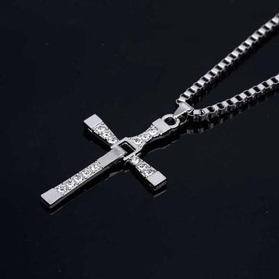 New Man Classic Rhinestone Sliver Color Pendant Men Crystal Jesus Cross Necklace Activity Gold Men Gift Jewelry