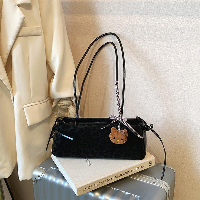 Autumn Niche Leopard Print Bag Women's Large-capacity New Casual Niche Single Shoulder Armpit Bag Work Commuter Bag