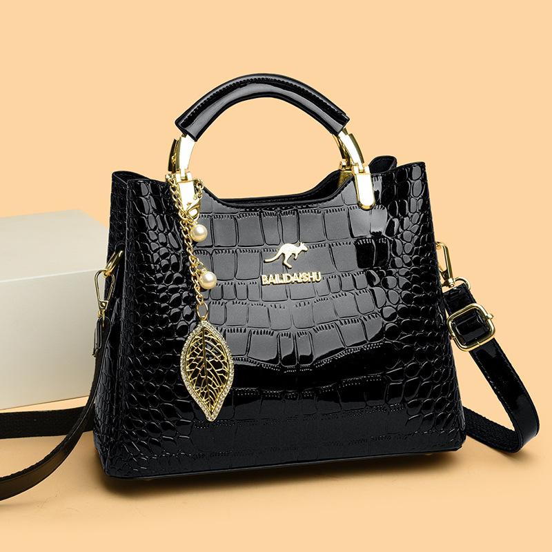 Eine einfache Umhängetasche für Damen