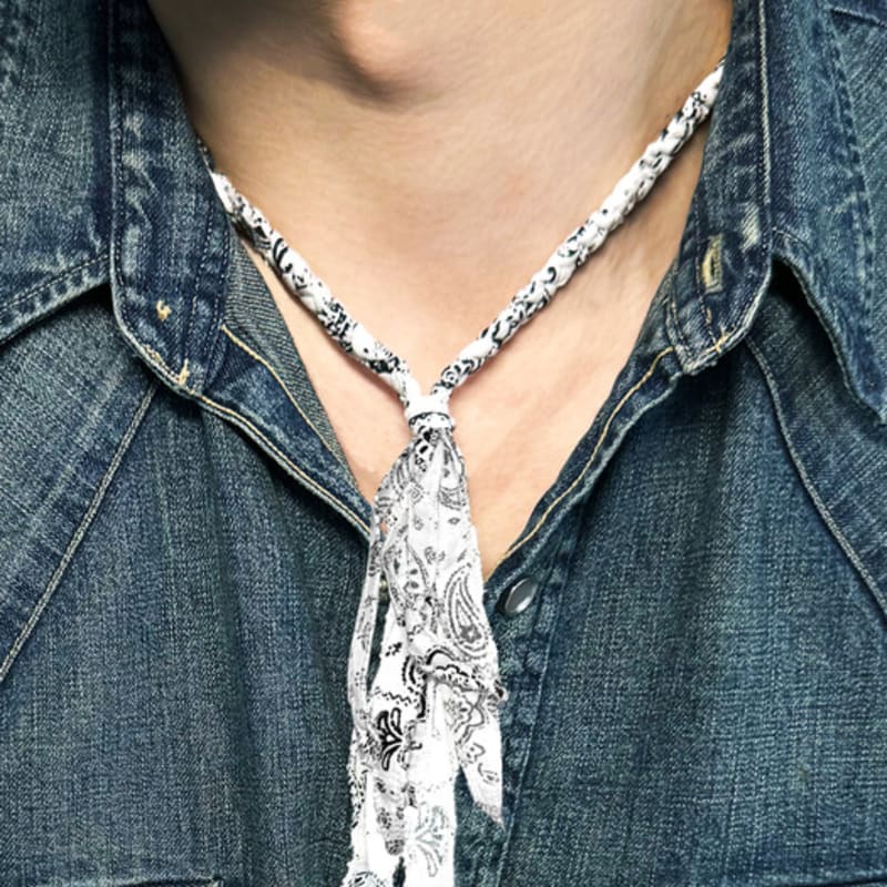 

S SY [hand made] paisley bandana knot necklace white OS