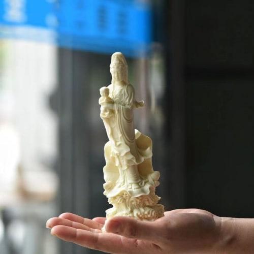 18cm Mother Kannon Bodhisattva Statue, Child-rearing Kannon, "Prayer for Safe Childbirth, Guardian Deity for Child-rearing, and Memorial Service for U