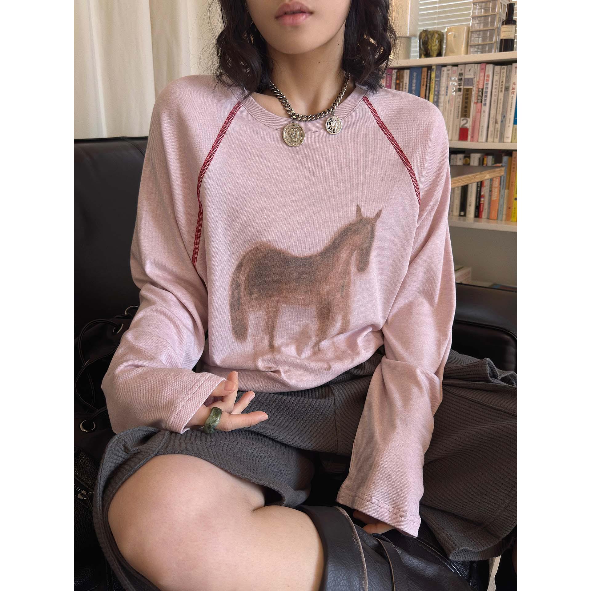 

Женская свободная футболка Xu Man Spring в корейском стиле с принтом лошади и рукавами реглан One Size розовый