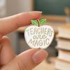 Yangyizhi Brooch Pin, Enamel Teacher-Themed Fruit Shape Lapel Lightweight Outfit Badge for Teachers Day Graduation