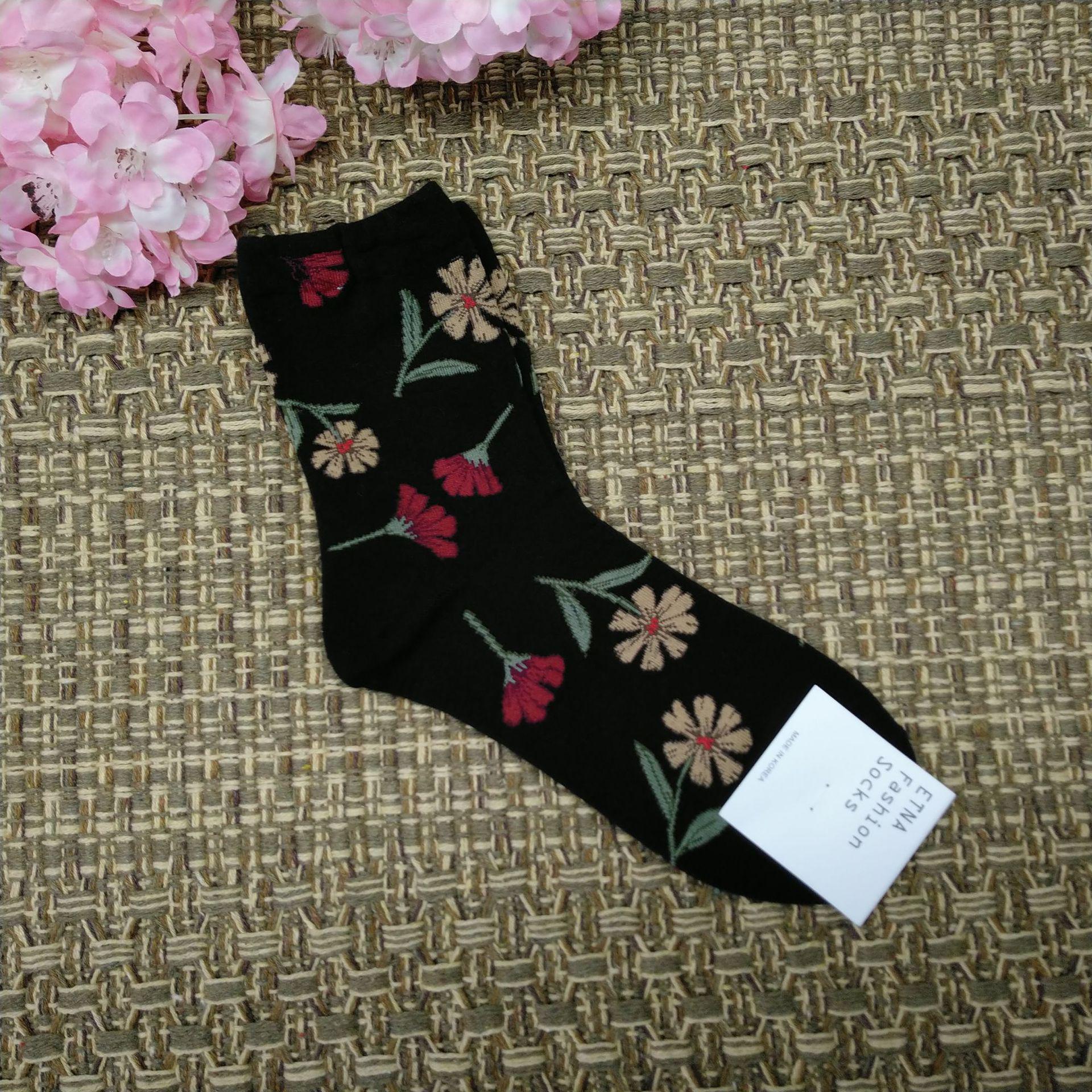 

Женские хлопковые носки в корейском стиле со средней посадкой и цветочным узором - стиль колледжа с дизайном в виде большого цветка One Size