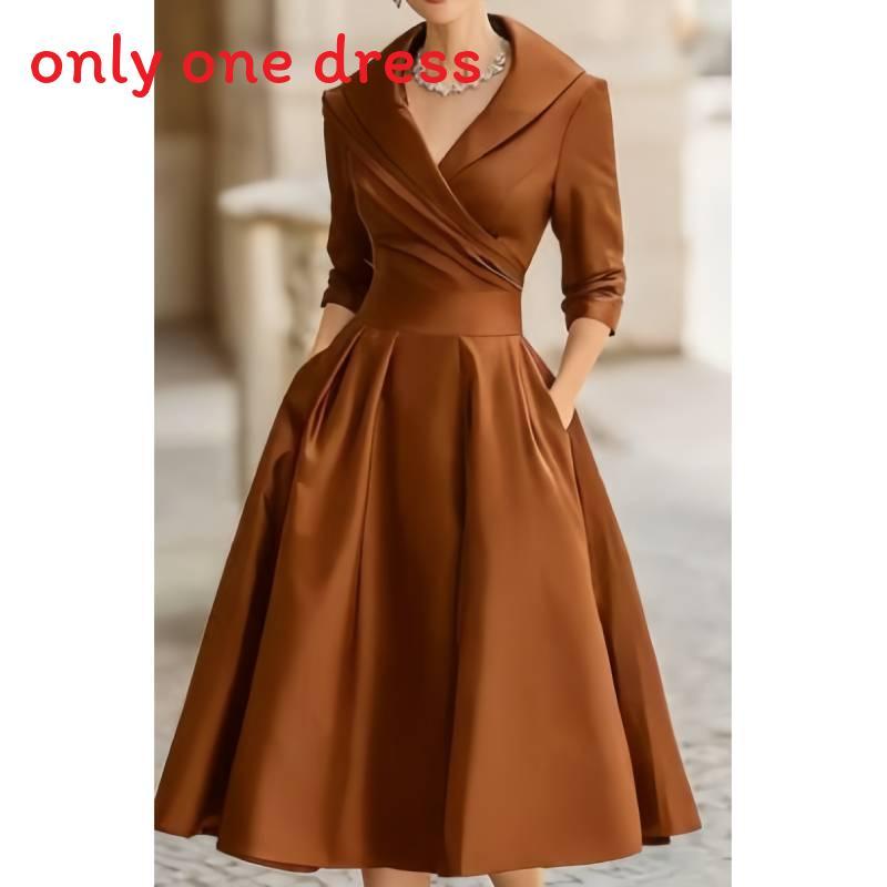 Elegantes Satinkleid mit langen Ärmeln und hoher Taille für Business und Streetwear
